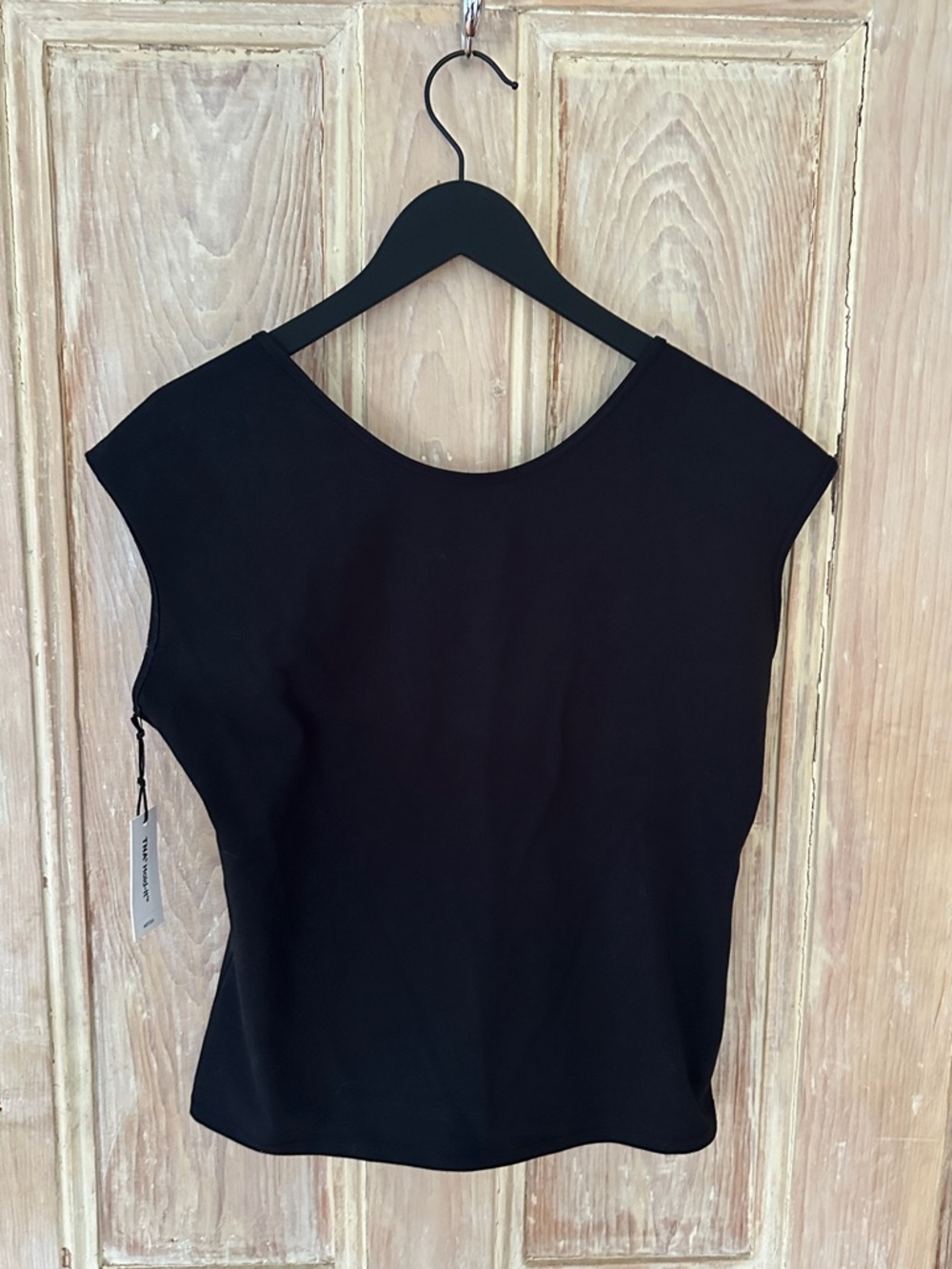 Aritzia Black Cap-Sleeve Shell Top